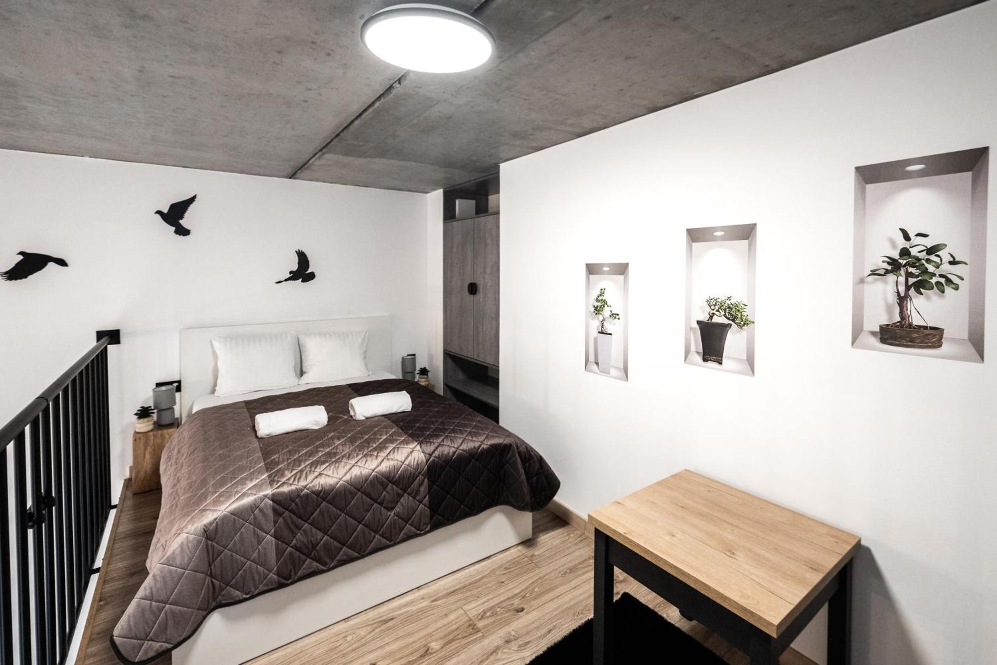 Rentplanet - Lofty Nad Warta Apartment *